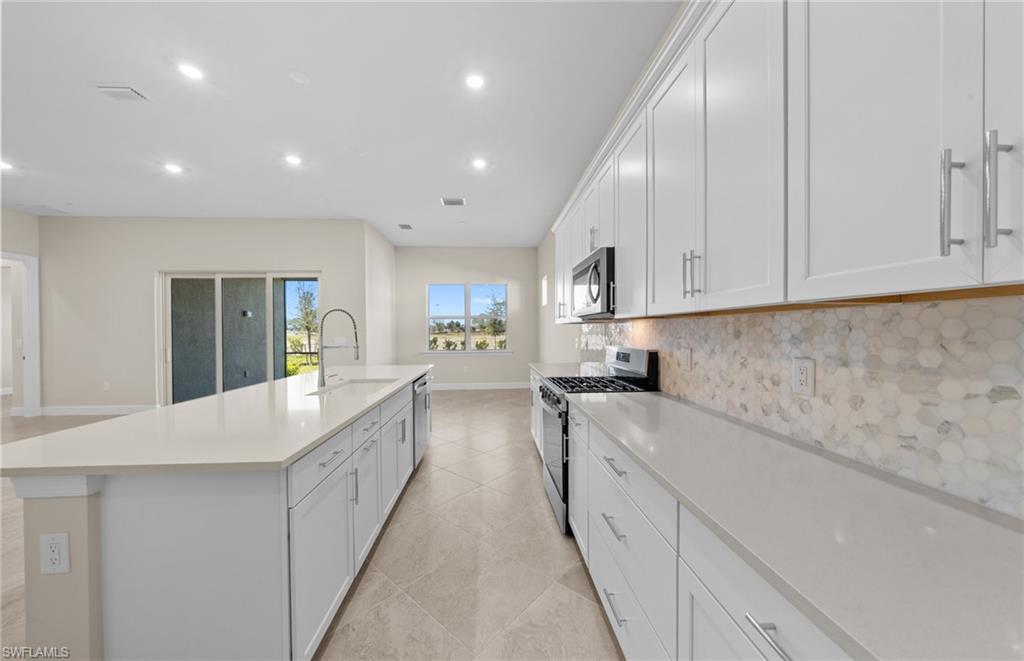 DEL WEBB OAK CREEK - Residential