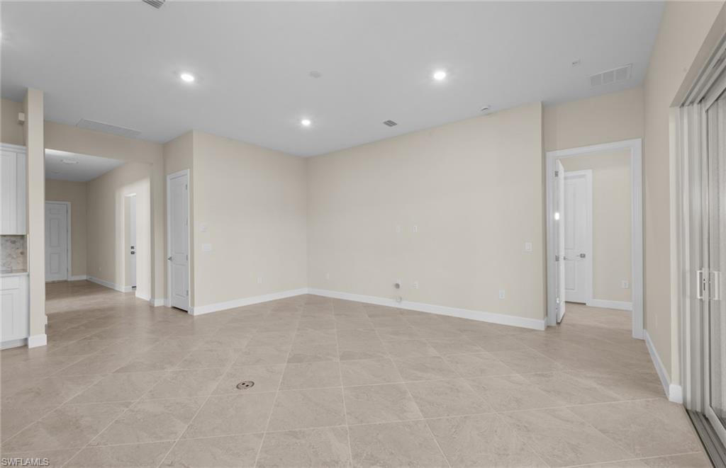 DEL WEBB OAK CREEK - Residential