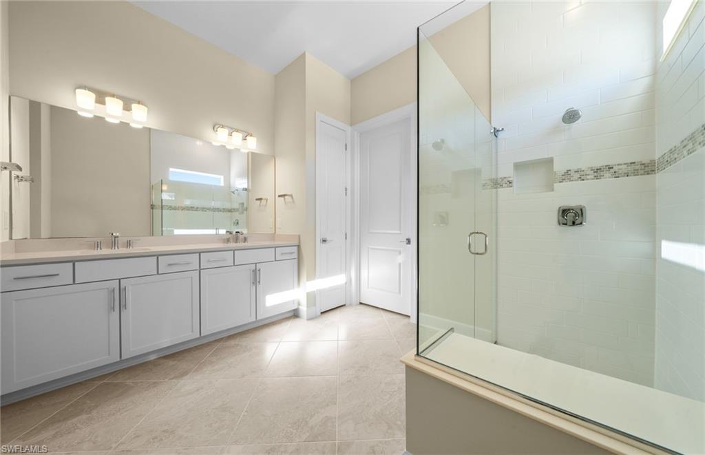 DEL WEBB OAK CREEK - Residential