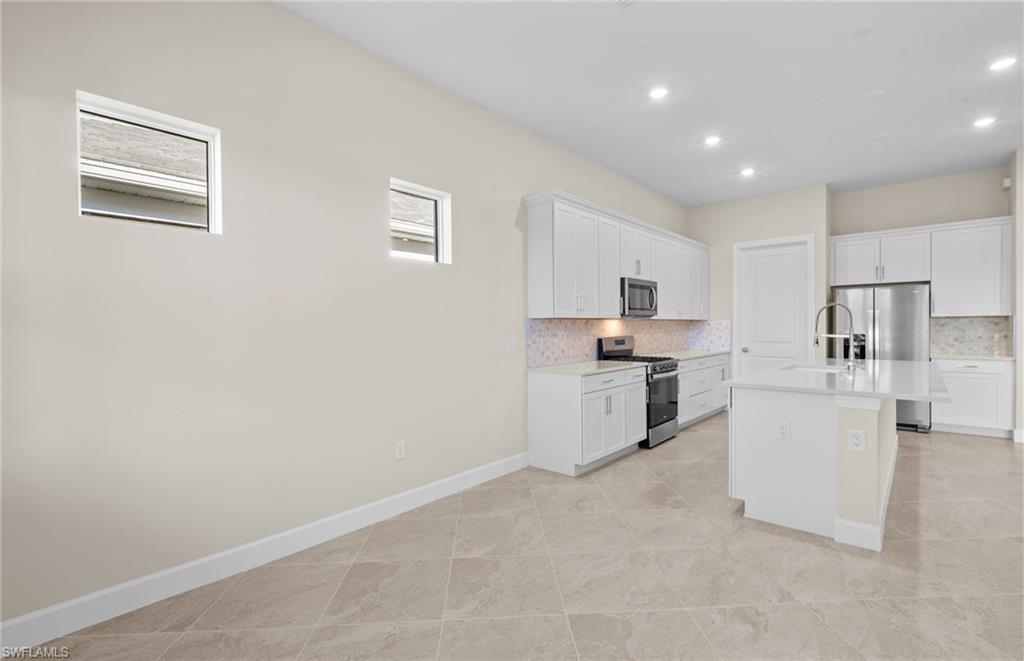 DEL WEBB OAK CREEK - Residential