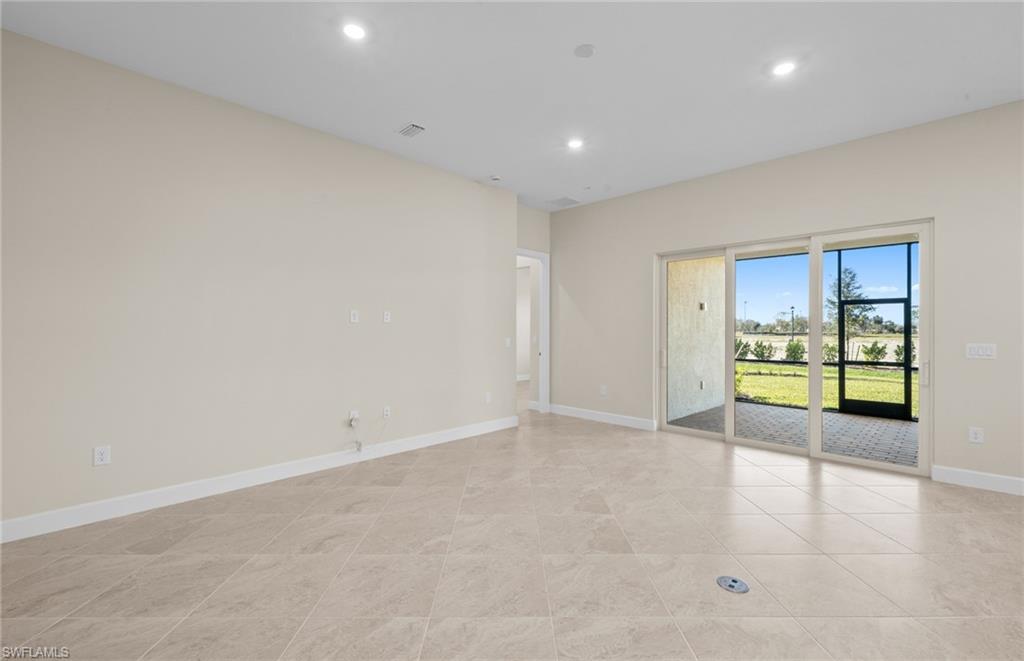 DEL WEBB OAK CREEK - Residential