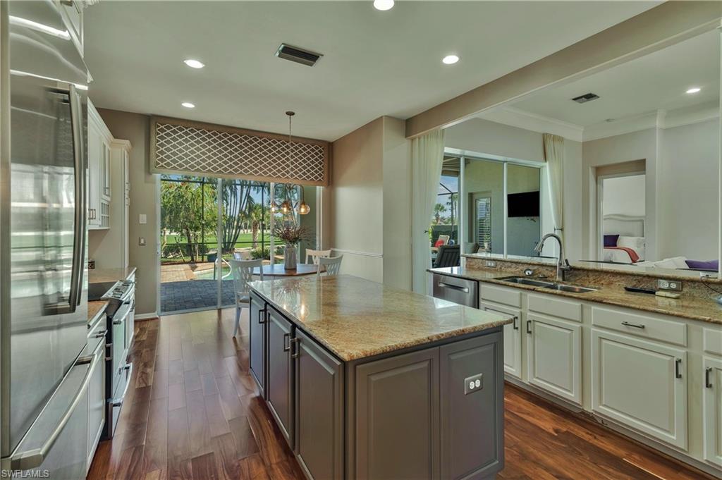 THE LINKS - Residential