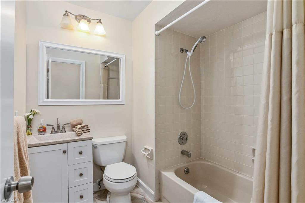 MARCO BEACH - Residential