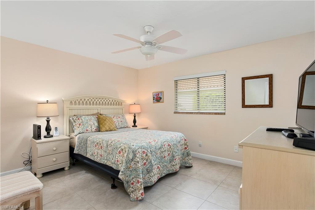 MARCO BEACH - Residential