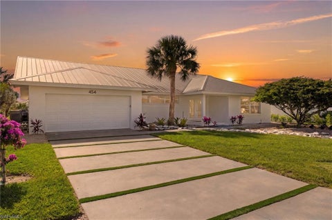 Photo of 454 Flamingo AVE, NAPLES, FL 34108 (MLS # 226015955)