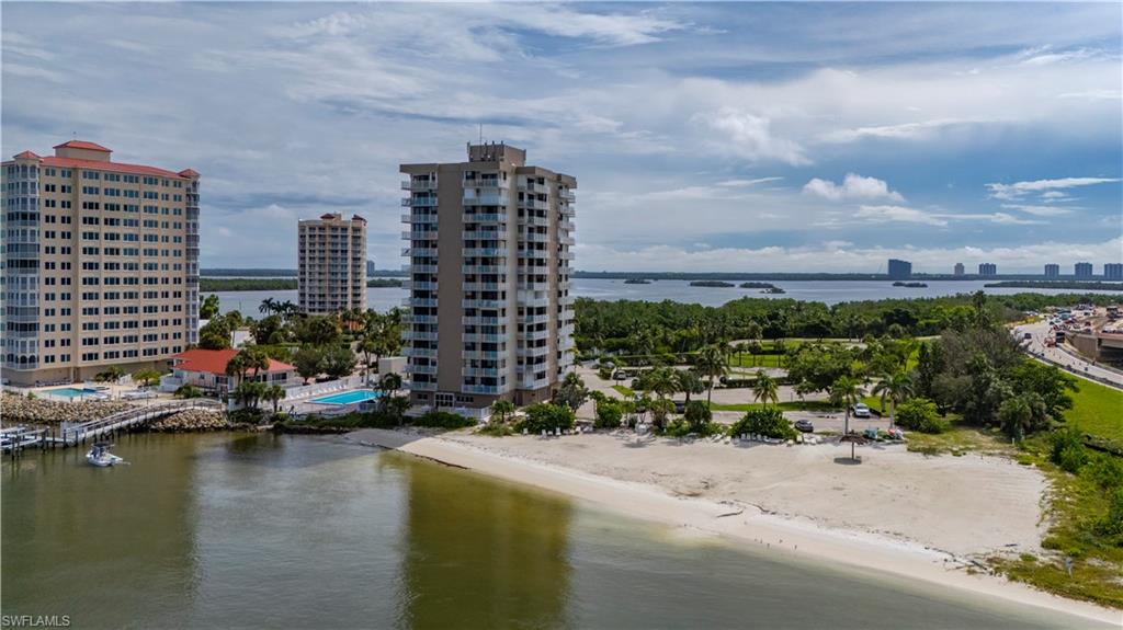 LOVERS KEY BEACH CLUB - Residential