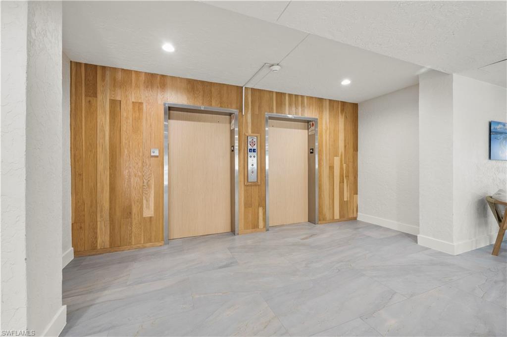 LOVERS KEY BEACH CLUB - Residential