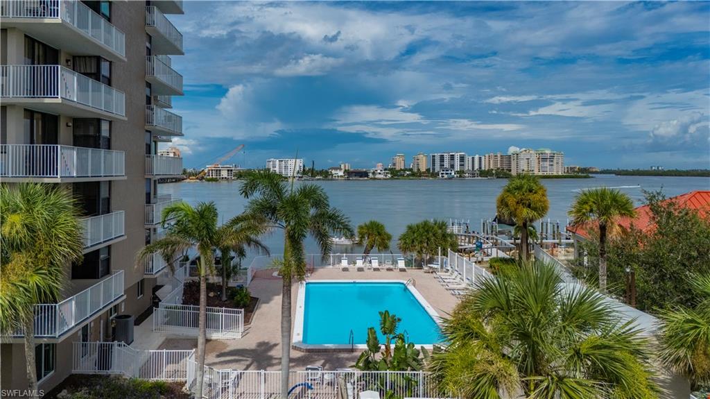 LOVERS KEY BEACH CLUB - Residential