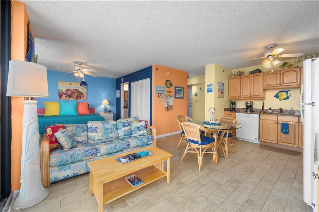 LOVERS KEY BEACH CLUB - Residential