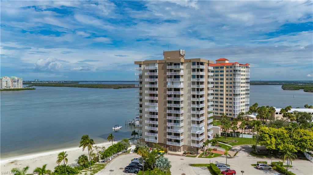 LOVERS KEY BEACH CLUB - Residential