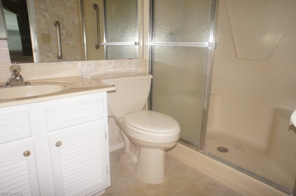 SEVEN LAKES - Residential