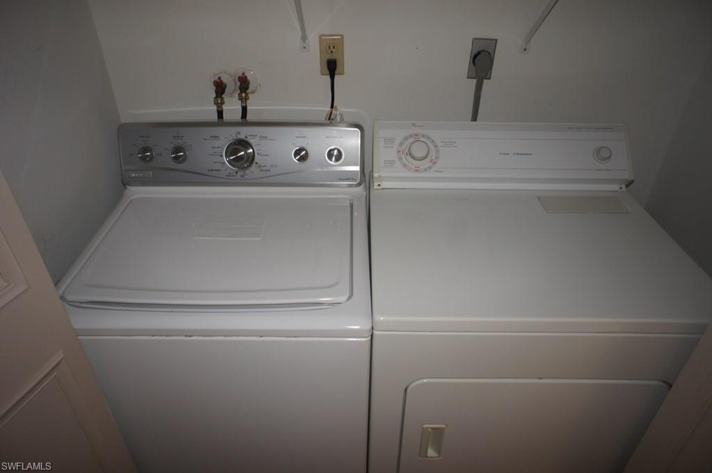 SEVEN LAKES - Residential