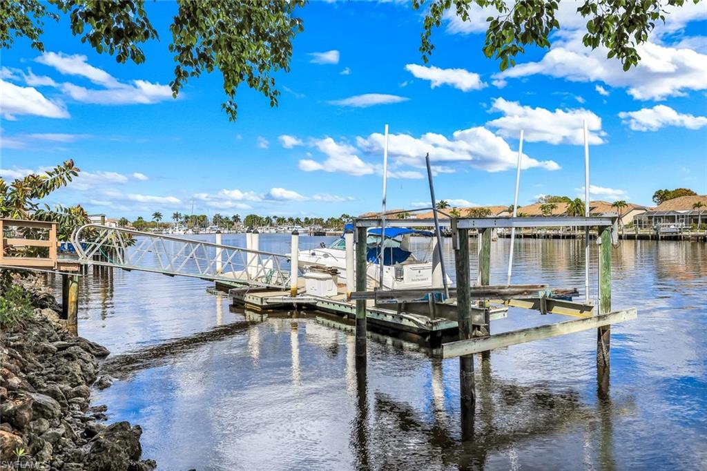 PORT OF THE ISLANDS - Residential