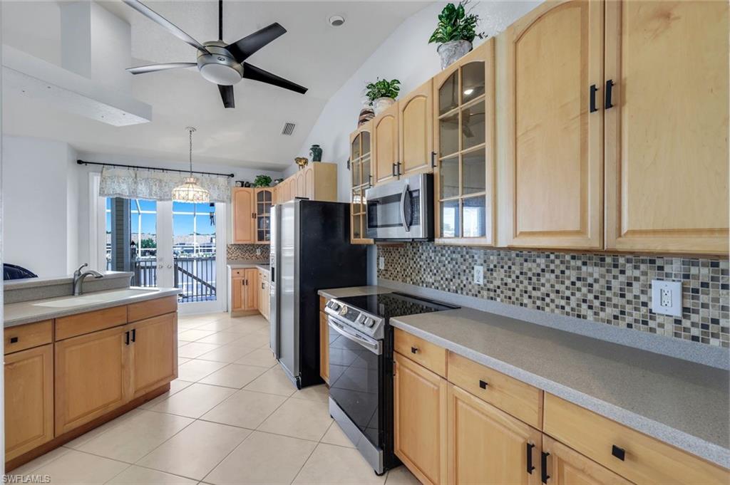 PORT OF THE ISLANDS - Residential