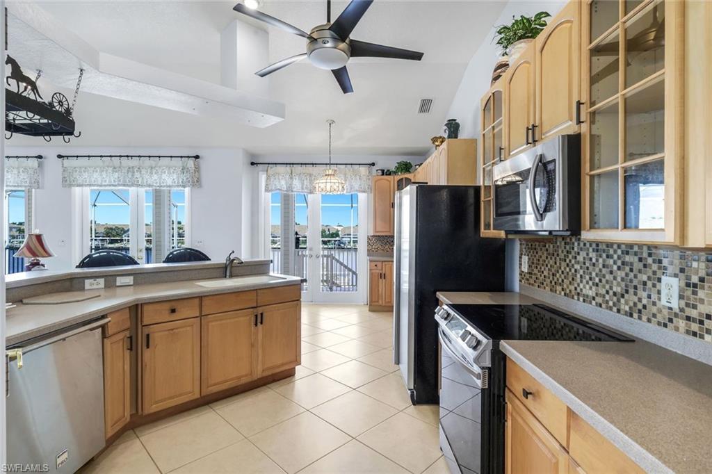 PORT OF THE ISLANDS - Residential