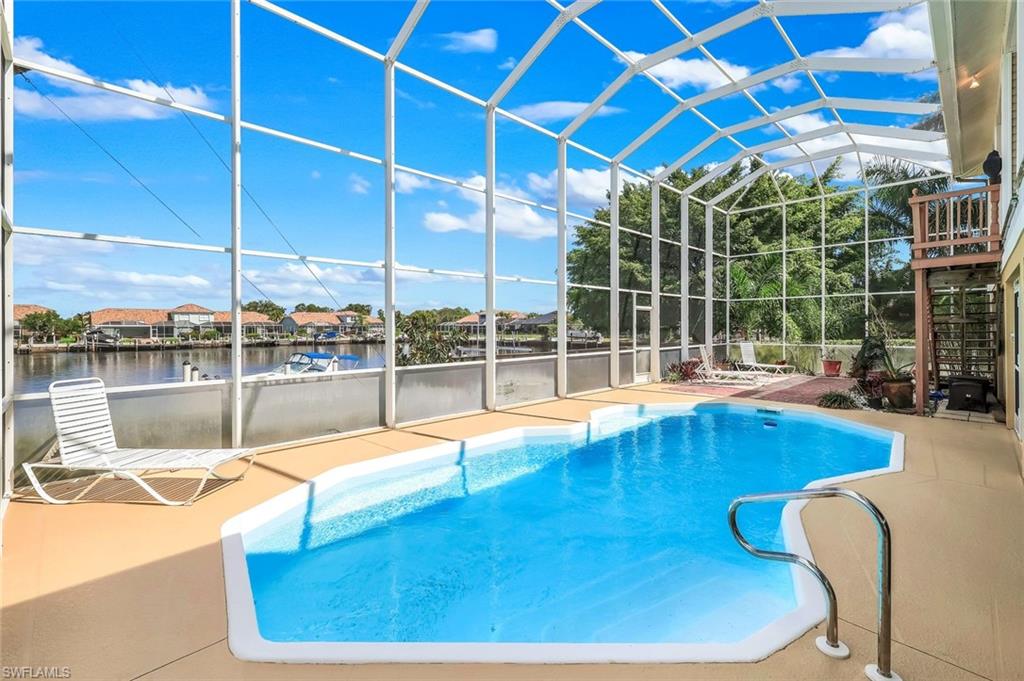 PORT OF THE ISLANDS - Residential