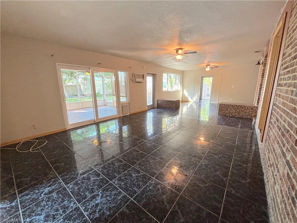 PUNTA GORDA - Residential