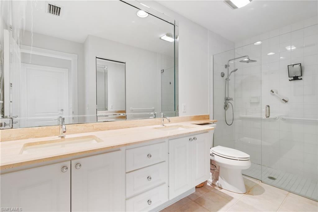 VILLAGE WALK - Residential