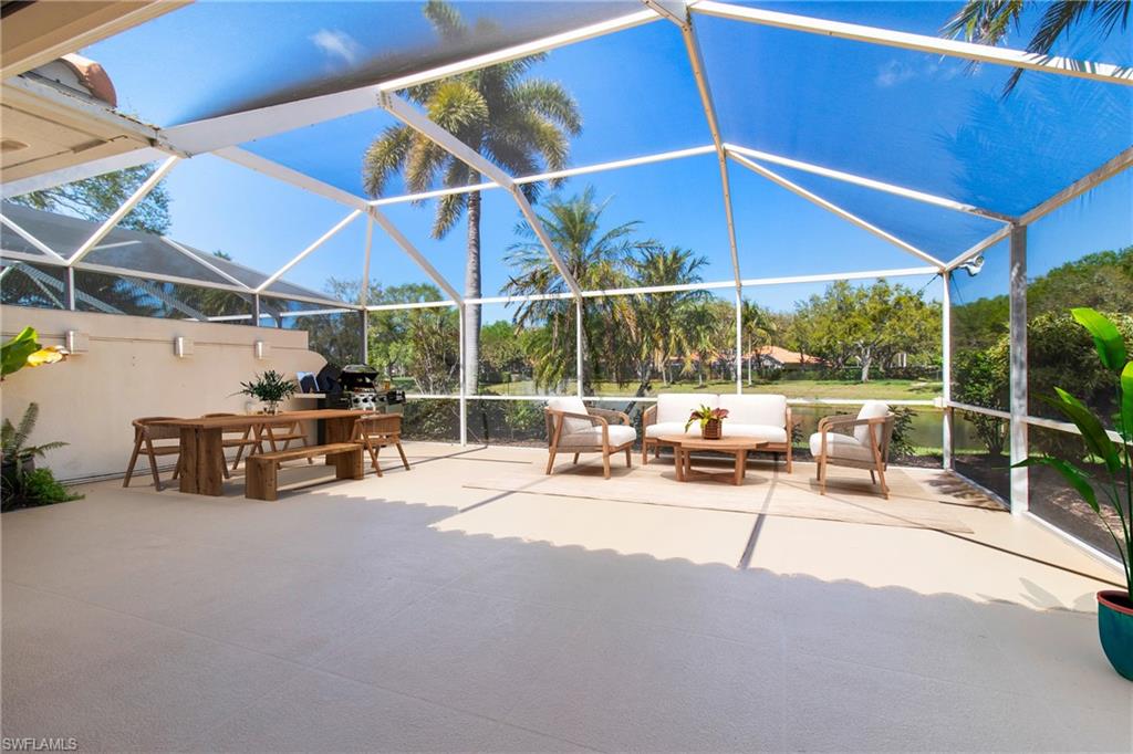 VILLAGE WALK - Residential