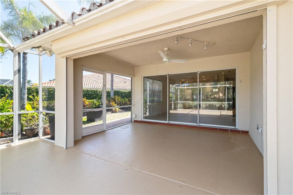 VILLAGE WALK - Residential