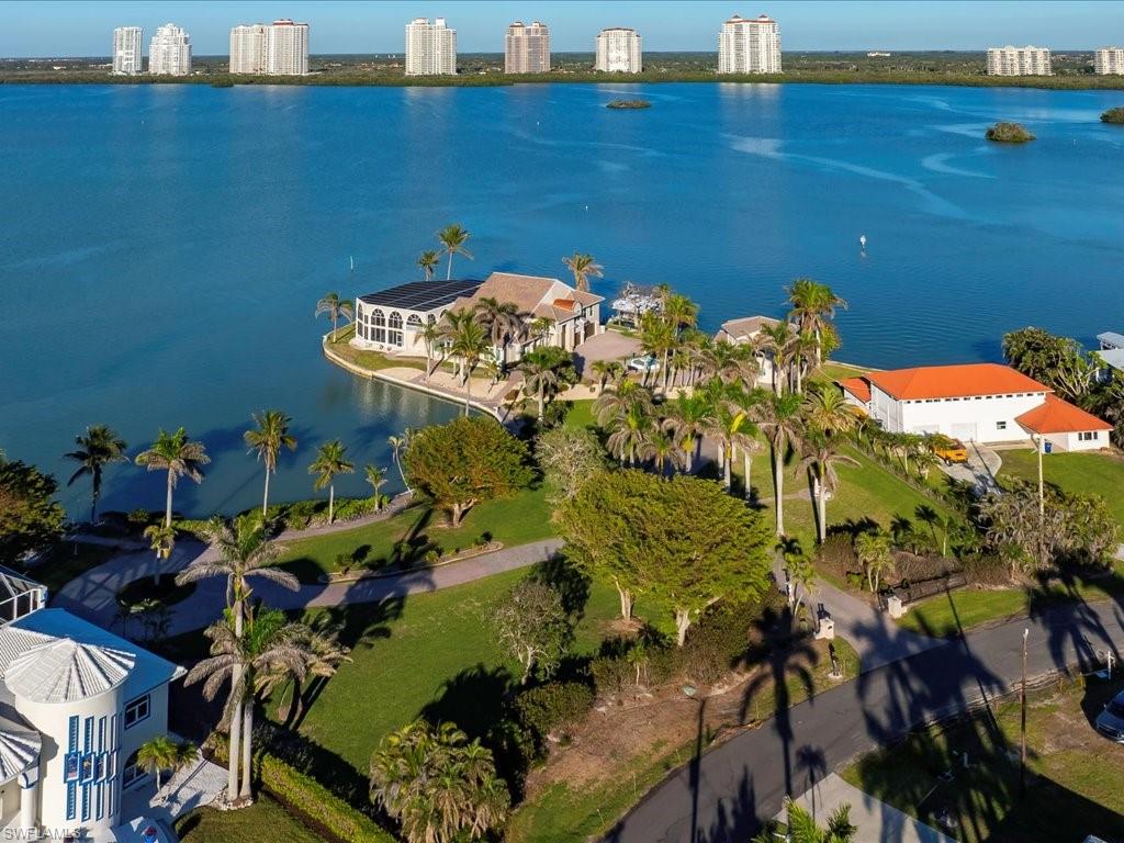 CAROLANDS - Residential