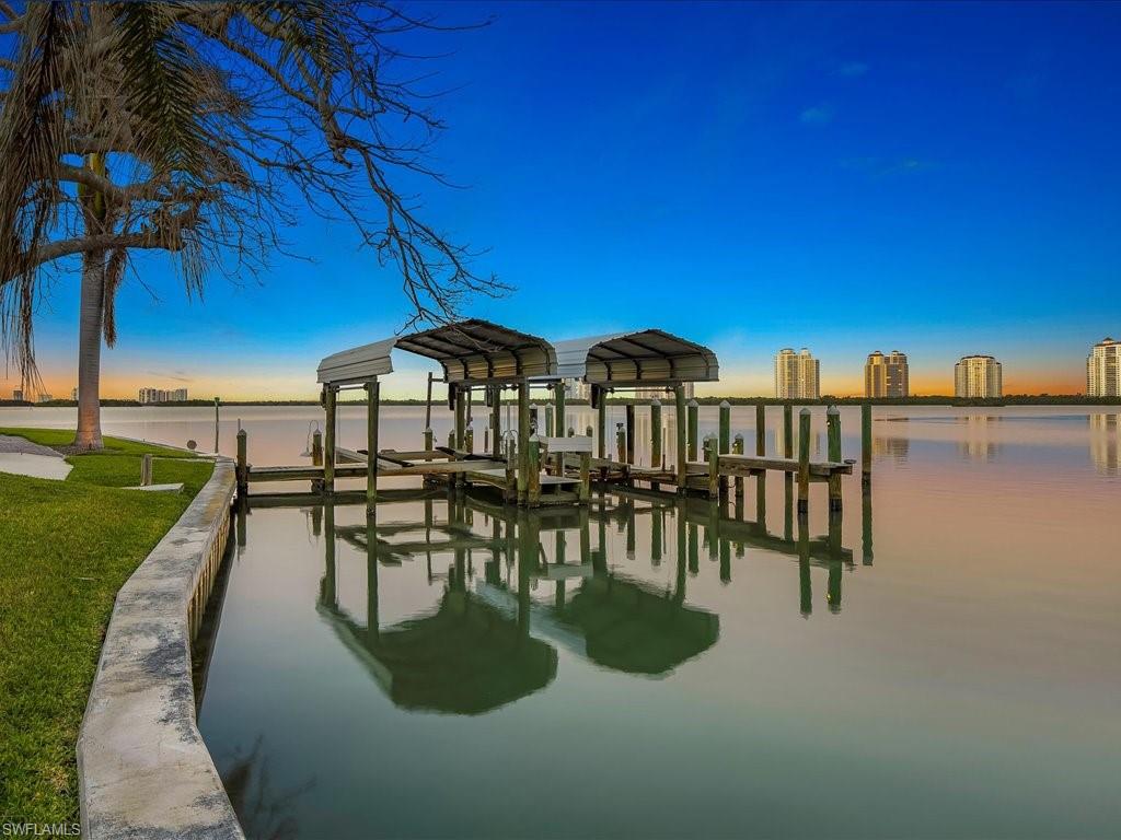 CAROLANDS - Residential