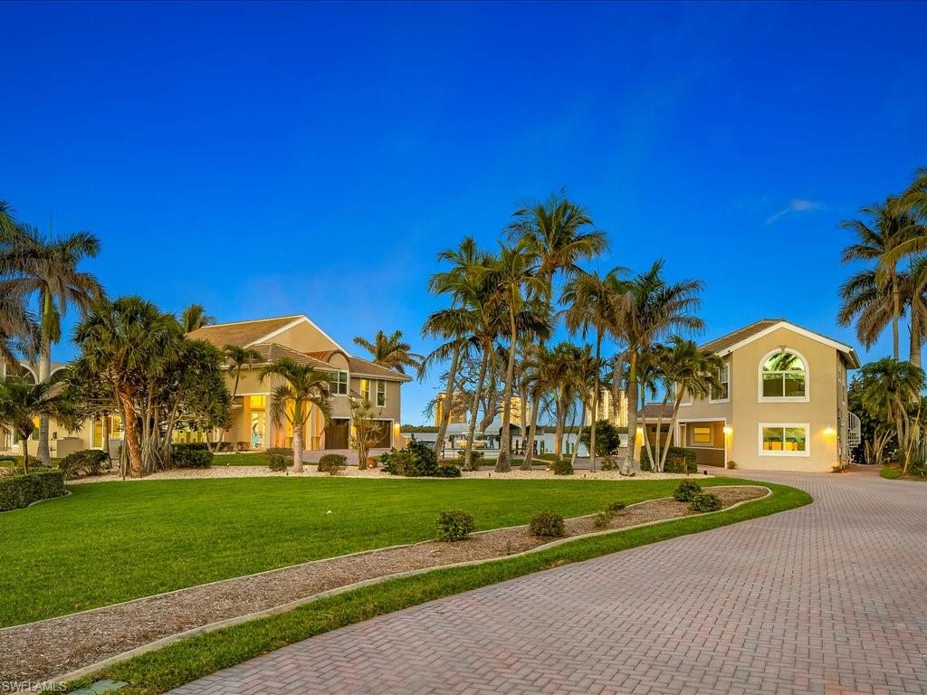 CAROLANDS - Residential