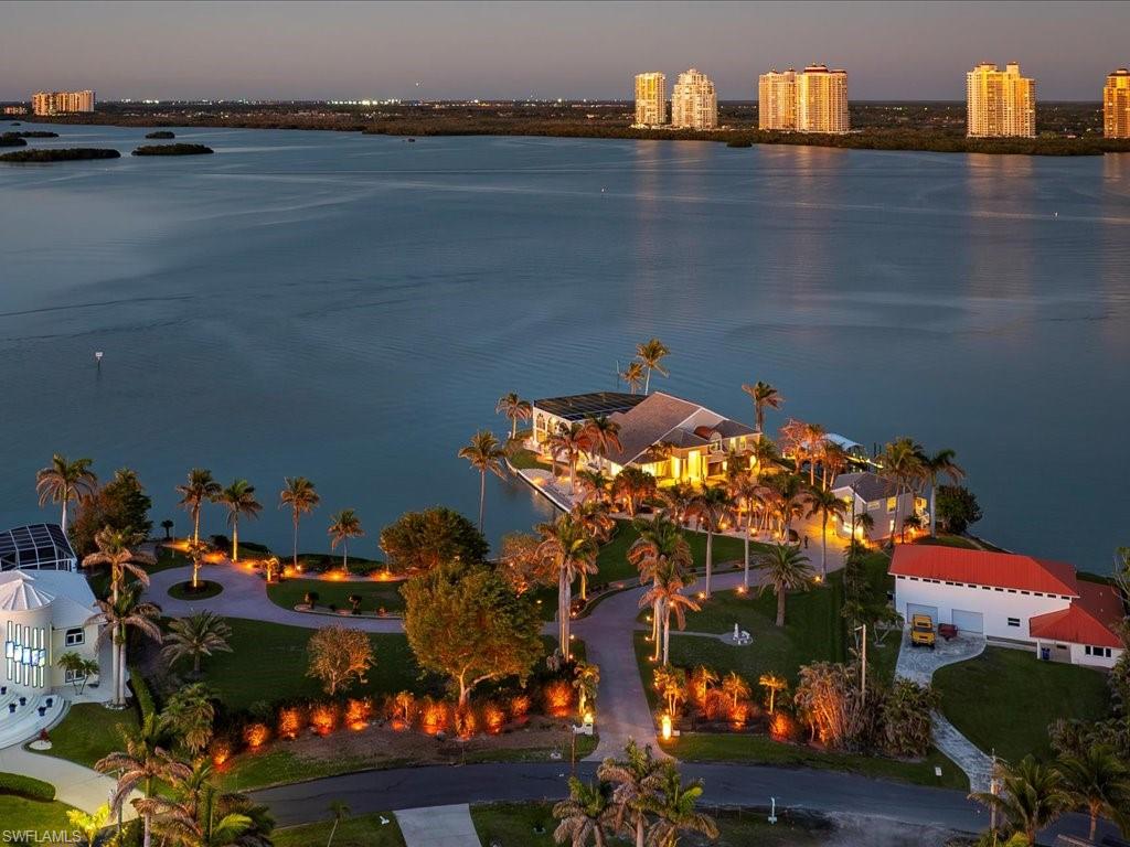 CAROLANDS - Residential