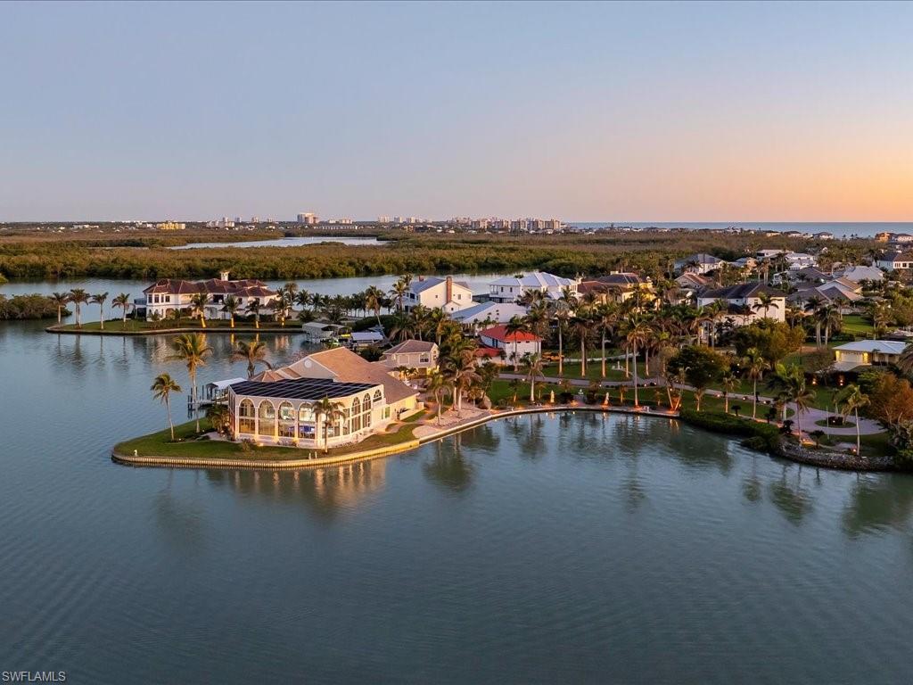 CAROLANDS - Residential