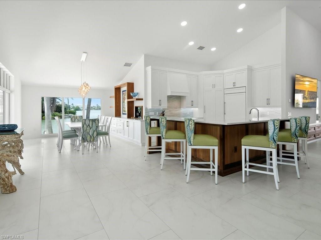 CAROLANDS - Residential