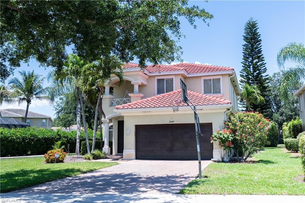 Photo of 2004 Par DR, NAPLES, FL 34120 (MLS # 226020111)