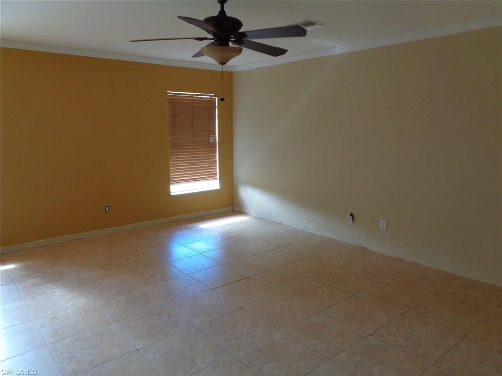 TOWN LAKES - Residential