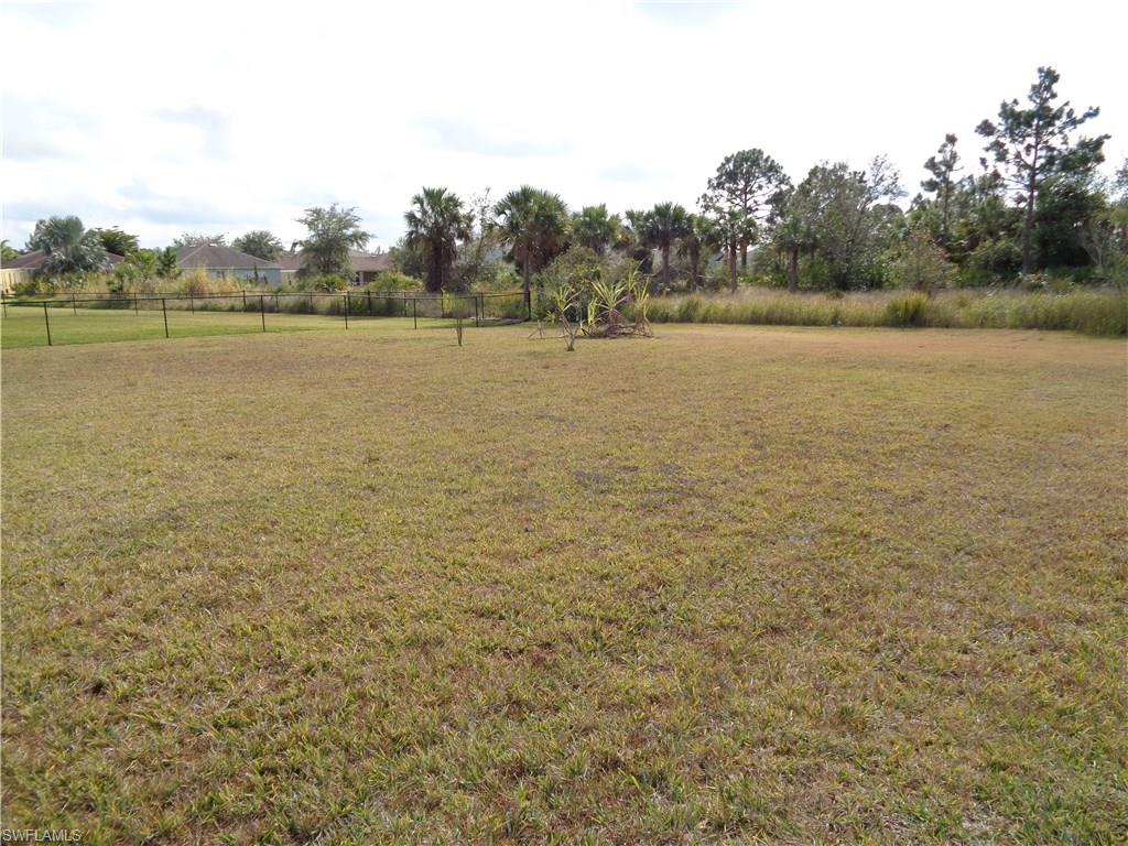 TOWN LAKES - Residential