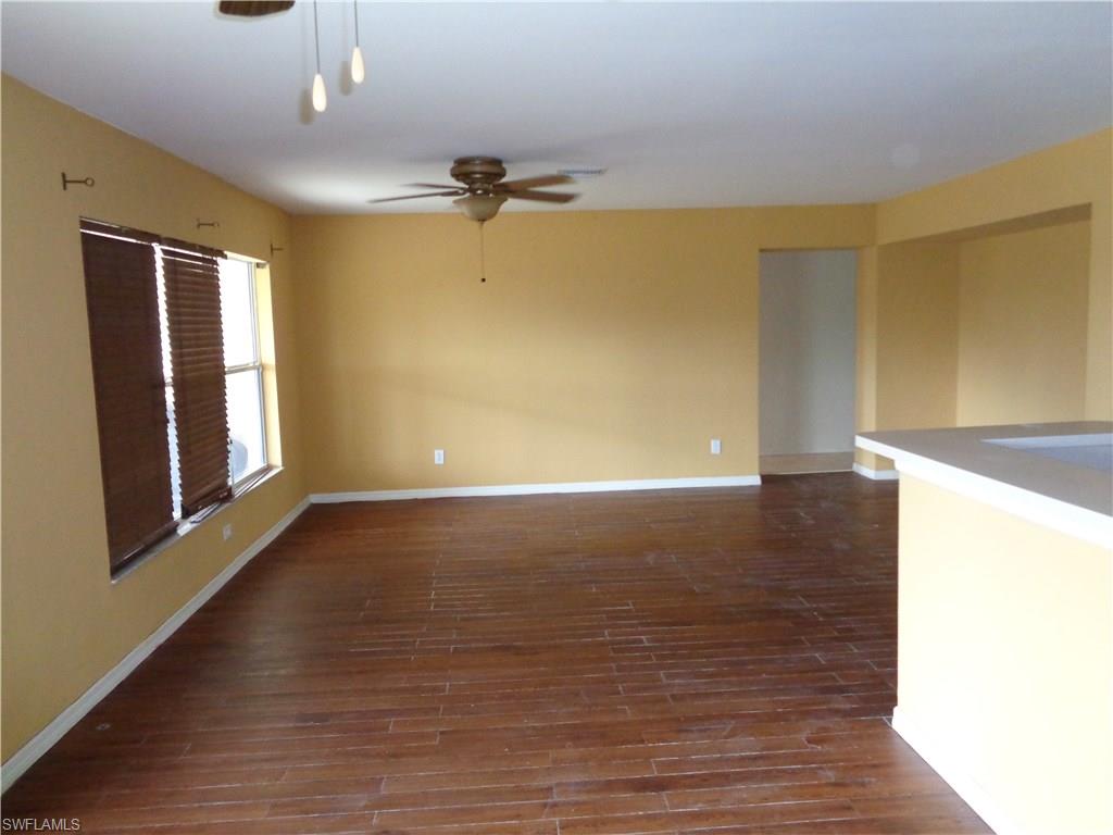 TOWN LAKES - Residential