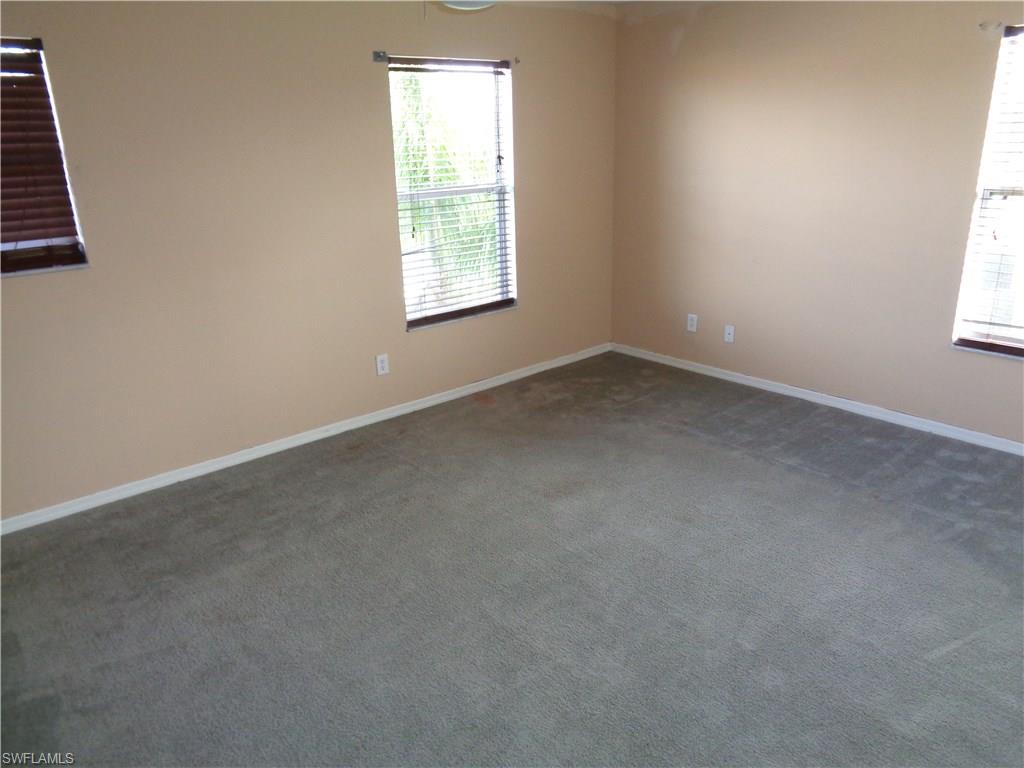 TOWN LAKES - Residential