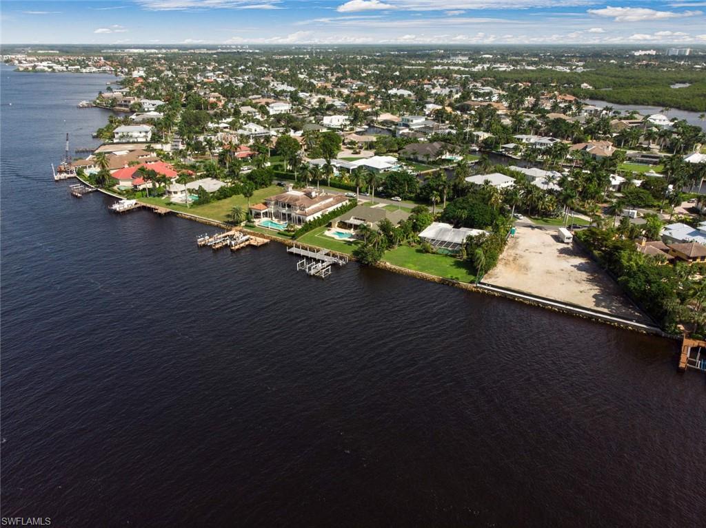 ROYAL HARBOR - Residential