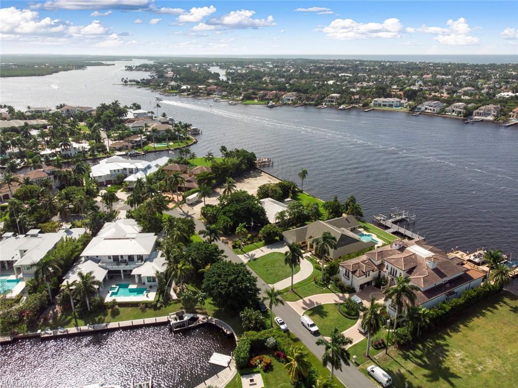 ROYAL HARBOR - Residential