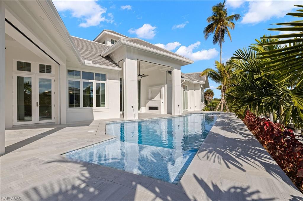 ROYAL HARBOR - Residential