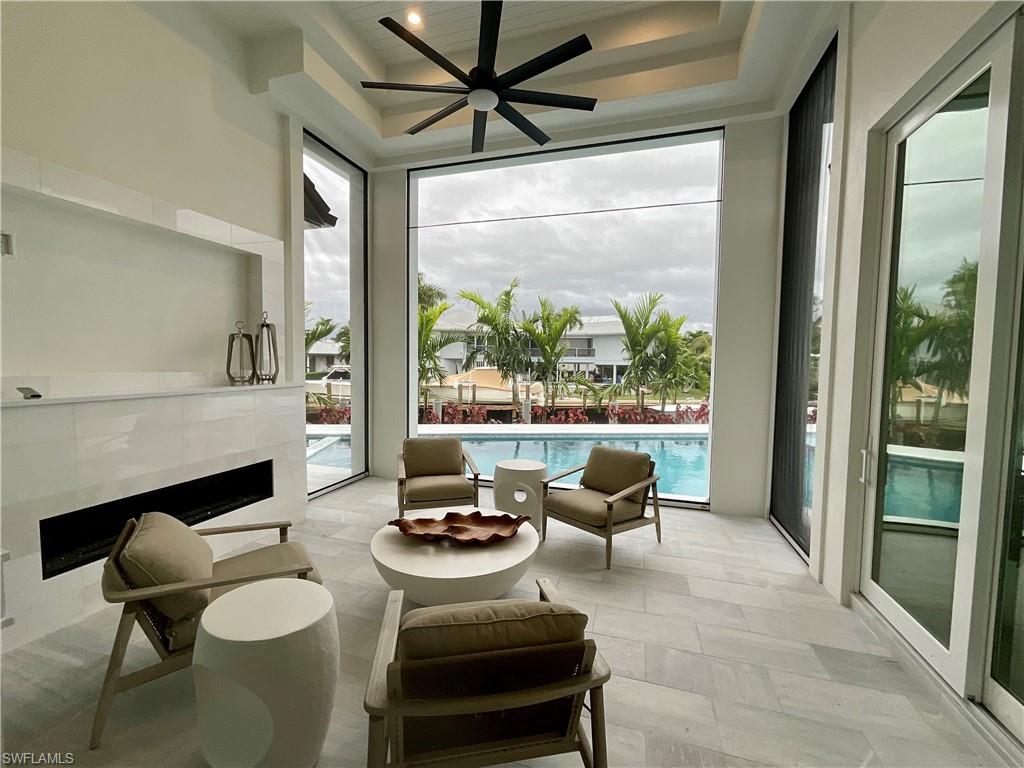 ROYAL HARBOR - Residential