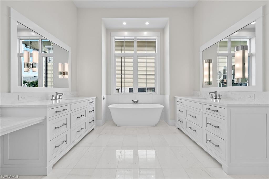 ROYAL HARBOR - Residential