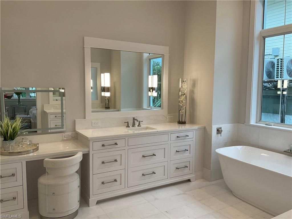 ROYAL HARBOR - Residential