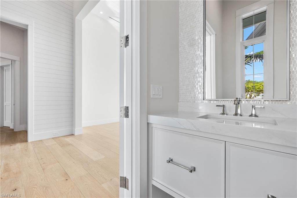 ROYAL HARBOR - Residential