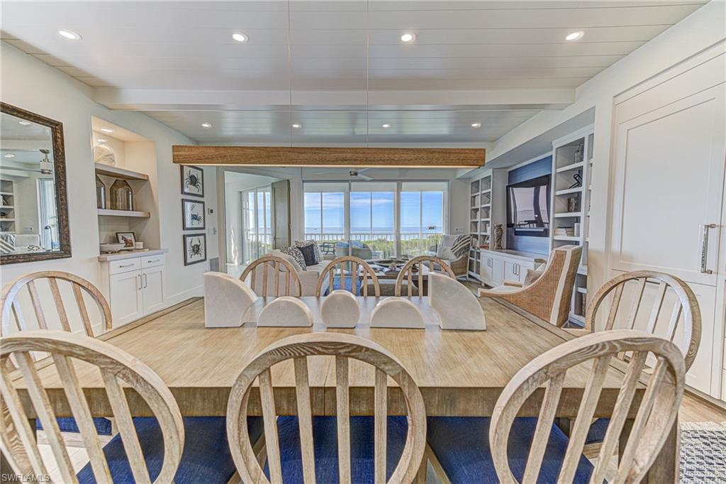 BAREFOOT BEACH CLUB - Residential