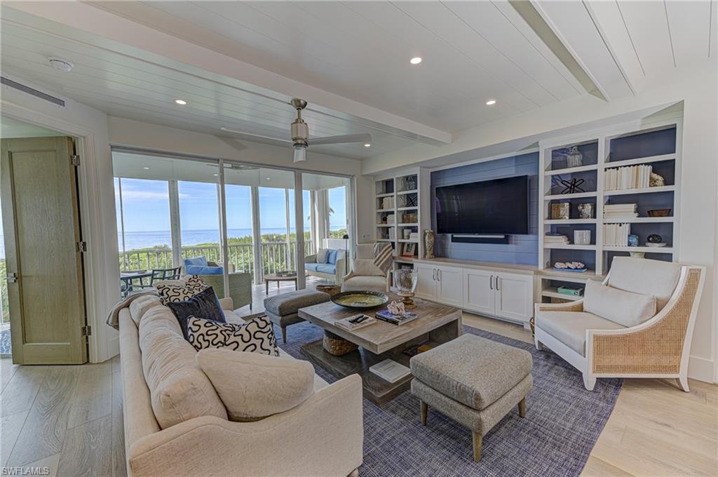 BAREFOOT BEACH CLUB - Residential