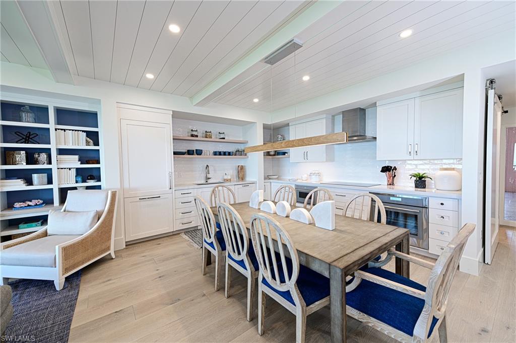 BAREFOOT BEACH CLUB - Residential