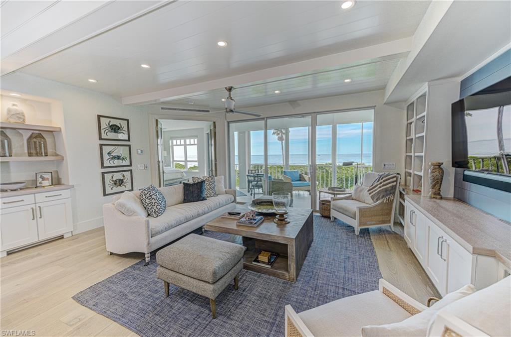 BAREFOOT BEACH CLUB - Residential