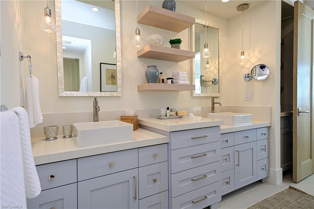 BAREFOOT BEACH CLUB - Residential