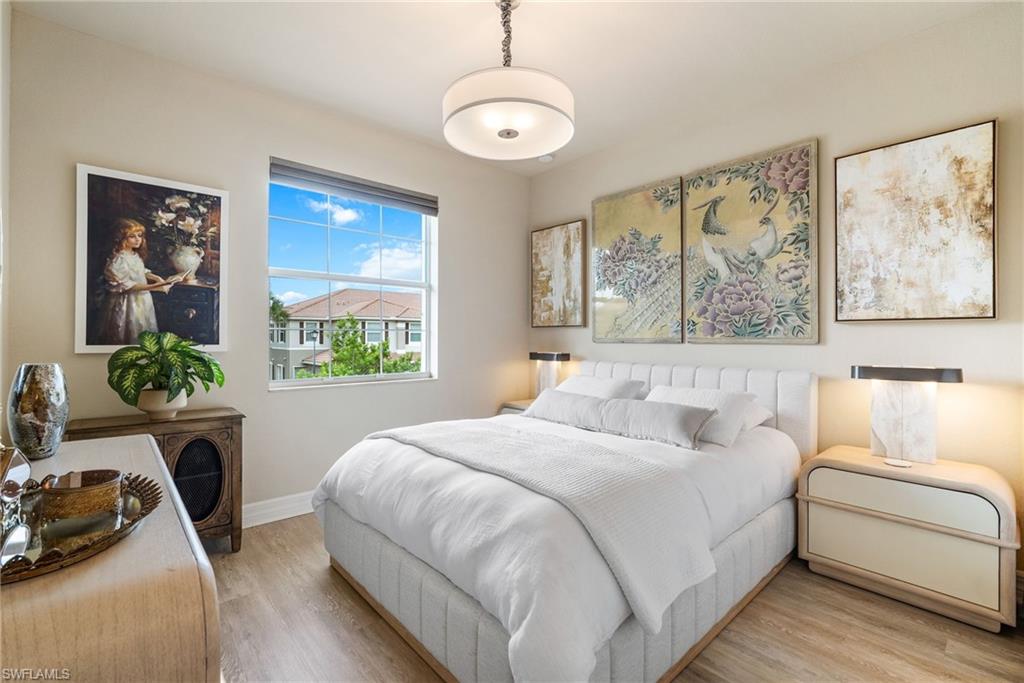 MARBELLA LAKES - Residential