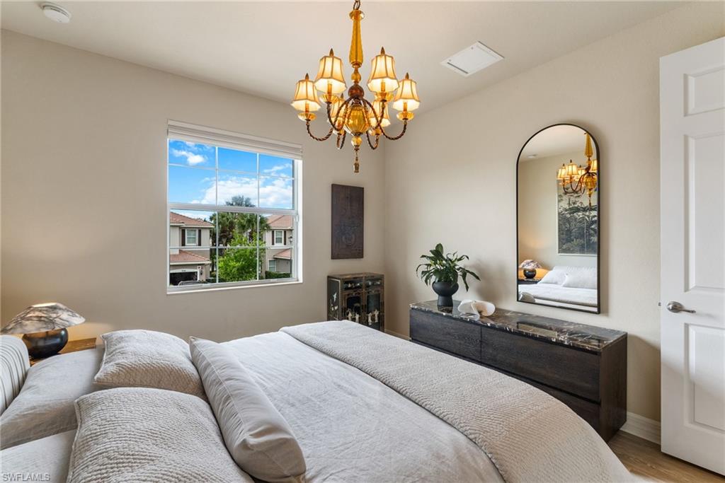 MARBELLA LAKES - Residential