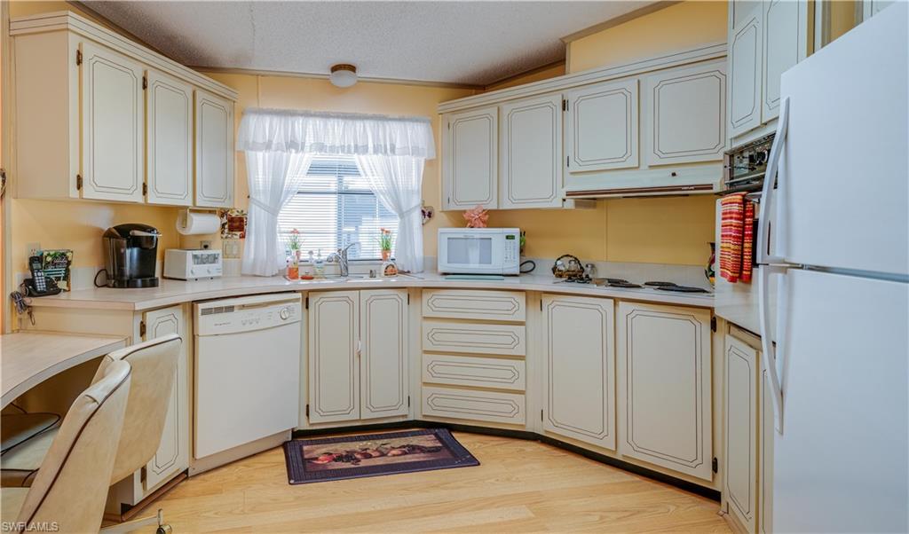 HORIZON VILLAGE - Residential